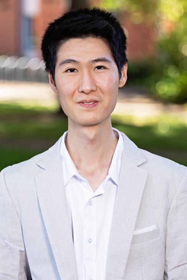 Smiling headshot of Hao Yue