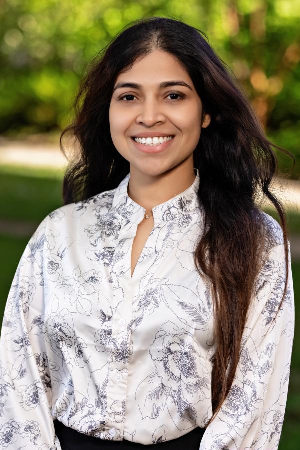 Smiling headshot of Sachindee Chandula