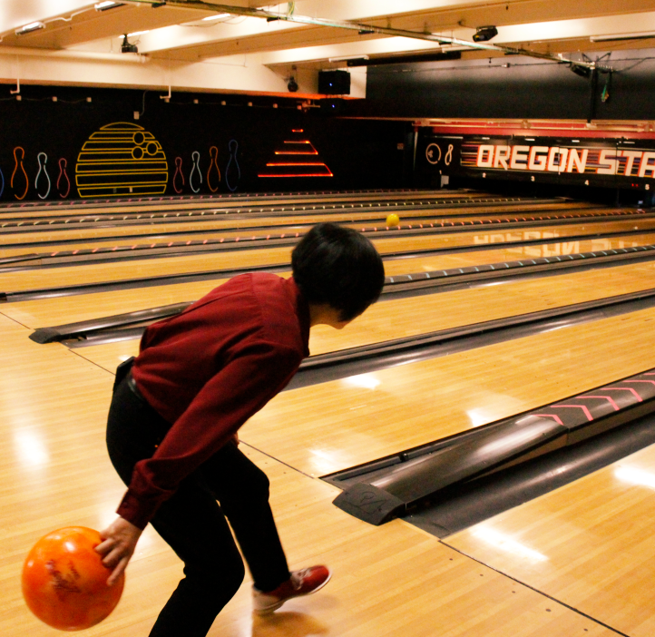 Wei Kong bowling.